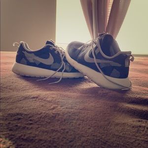 Women’s Nike shoes